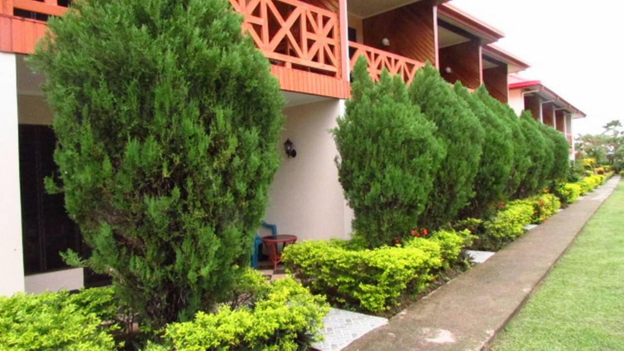 Wailoaloa Beach Resort Nadi Eksteriør billede